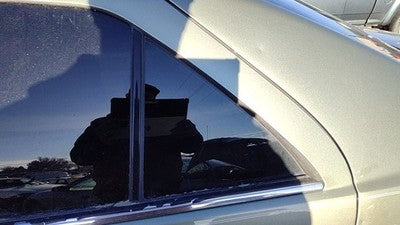 2005-2011 Cadillac Sts Driver Left Rear Vent Window Back Door Glass With Frame