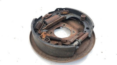 1975 Cutlass Supreme Passenger Right Rear Brake Backing Plate Assembly 2 Door