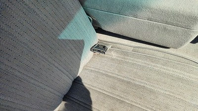1990 Olds 88 Passenger Right Front Seat Belt Buckle Receiver Oem Gray