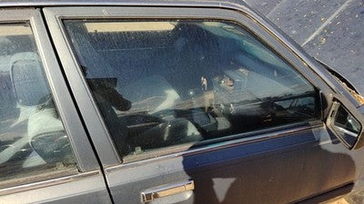 1983-86 Toyota Camry Passenger Right Front Side Window Door Glass Oem 6811132030