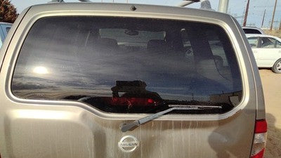 2000-2004 Nissan Xterra Back Glass Rear Window Oem 903127Z005