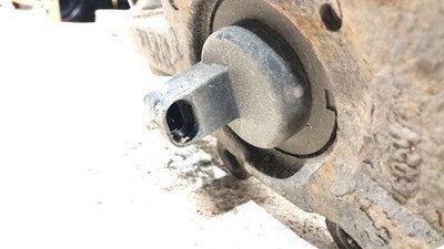 93-02 Eldorado Driver Left Rear Knuckle Assembly Stub Axle With Wheel Hub