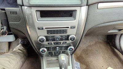 2010-2011 Ford Fusion Trim Bezel Around Radio Surround Dash Panel Oem Black Dw