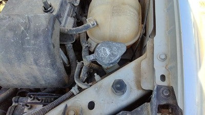 05-07 Chevy Cobalt Ss Windshield Washer Fluid Reservoir With Pump Oem Wiper Tank
