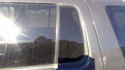 02-10 Mountaineer Driver Left Rear Vent Window Back Door Glass With Frame