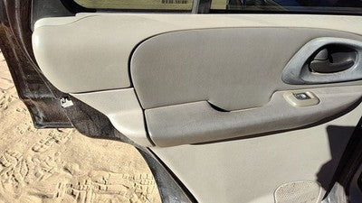 02-04 Trail Blazer Driver Left Rear Door Trim Panel With Switches Back Gray 95D