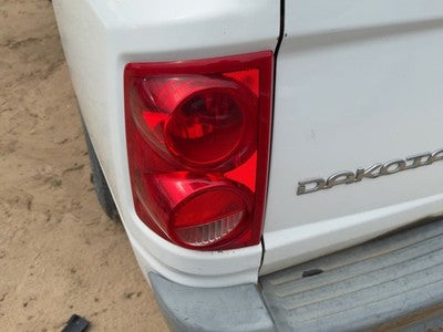2005-2011 Dodge Dakota Driver Left Tail Light Brake Lamp Oem Rear 55077605Ad