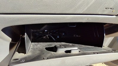 2007 Gmc Envoy Glove Box Assembly Complete Door With Latch Oem Gray 28H