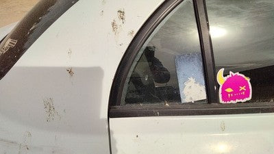 2000-2005 Kia Rio Passenger Right Rear Vent Window Back Door Glass With Frame