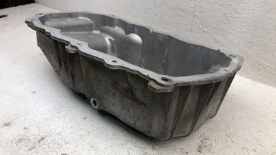 1998-2006 Dodge Stratus Engine Oil Pan With Good Drain Plug Oem 2.4L 4694525Ac