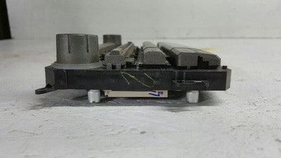 2004-2005 Nissan Armada Audio Equipment Radio Receiver Am-Fm-Stereo-6 Disc Cd