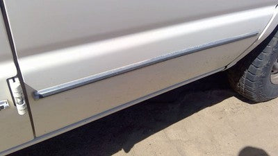 1993-2004 Ford Van E150 Passenger Right Front Moulding From Door Oem Trim Strip
