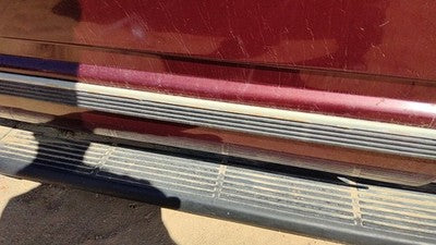 1992-2000 Gmc Yukon Driver Left Front Moulding From Door Oem Trim Strip 15565467