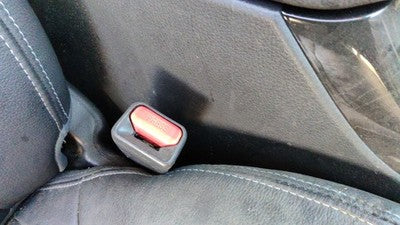 2014-2015 Kia Sorento Passenger Right Front Seat Belt Buckle Receiver Va Black