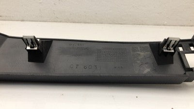2009 Pontaic G6 Convertible Rear Seat Filler Panel Center Seat Belt Guide Cover
