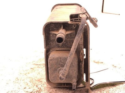 99-03 GMC Sierra 2500 FRONT OF FUEL TANK Fuel Vapor Canister Charcoal Housing