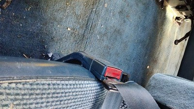 1993 Gmc Safari Driver Left Front Seat Belt Buckle Receiver Oem Blue