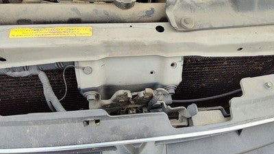 2000-2003 Nissan Maxima Hood Latch Assembly With Bracket Oem 625005Y501