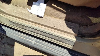 1998 Lincoln Navigator Driver Left Lower Kick Trim Panel Oem Tan Kx