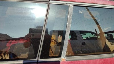 1991-1994 S10 Blazer Passenger Right Rear Vent Window Back Door Glass With Frame