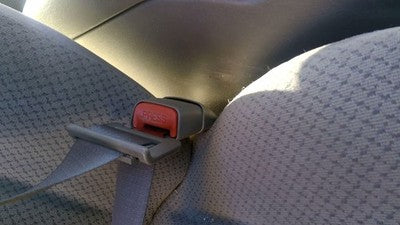 00-06 Stratus Passenger Right Front Seat Belt Buckle Female Receiver Tan L5