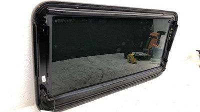 2007-2014 Yukon Denali Sun Roof Glass Oem Top Window 22815953