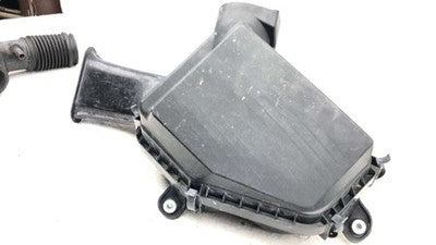 08-09 G8 Complete Air Intake Cleaner Filter Box Housing With Tube Oem 3.6L