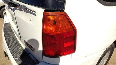 2002-2009 Gmc Envoy Passenger Right Tail Light Brake Lamp Oem Rear 15131577