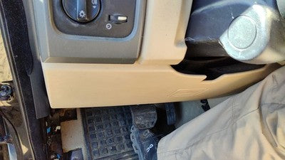 2005-2006 Land Rover Lr3 Lower Dash Under Column Knee Bolster Trim Panel Oem Tan