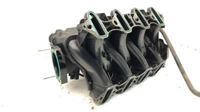 10-14 Chevy Tahoe Intake Manifold with Bolts Hardware OEM 5.3L 12638038