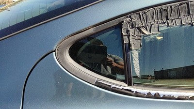 04-08 Grand Prix Passenger Right Rear Vent Window Back Door Glass With Frame