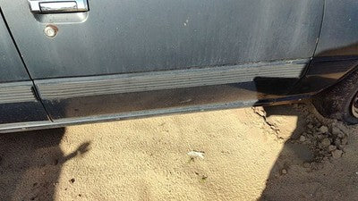 1986 Toyota Camry Passenger Right Front Moulding From Door Oem Trim Strip