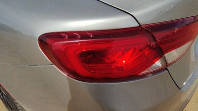 2015-2016 Chrysler 200 Driver Left Tail Light Brake Lamp Oem Rear Outer Quarter