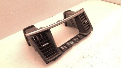 2013 Nissan Pathfinder Radio Screen Ac Vent Bezel Dash Trim Oem 682703ka0a