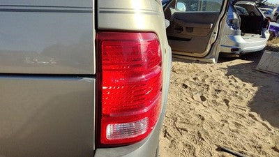 2002-2005 Ford Explorer Passenger Right Tail Light Brake Lamp Oem Rear