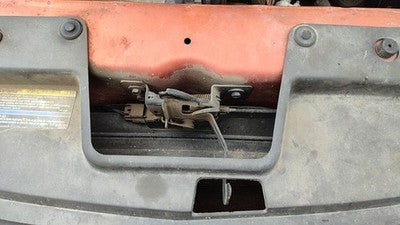 2005-2010 Chevy Cobalt Hood Latch Assembly With Bracket Oem 15934804