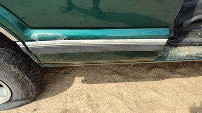 1995-1997 S10 Blazer Passenger Right Rear Moulding From Door Oem Back Trim Strip