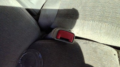 00 Lesabre Buick Lesabre Passenger Right Front Seat Belt Buckle Receiver Gray 17