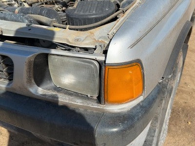 1991-1992 Isuzu Pup Front Grille Assembly Oem Silver 8970138575