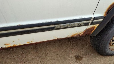 1993 Chevy S10 Blazer Passenger Right Front Moulding From Door Oem Trim Strip