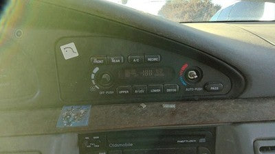 1996-1999 Olds 88 Temperature Control Module In Dash Heater Ac Head Unit Oem