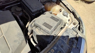 07-08 Grand Vitara Xl-7 Complete Battery Box Mount Tray With Hold Down Oem 3.6L