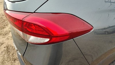 16-18 Hyundai Tucson Passenger Right Tail Light Brake Lamp Rear Outer Quarter
