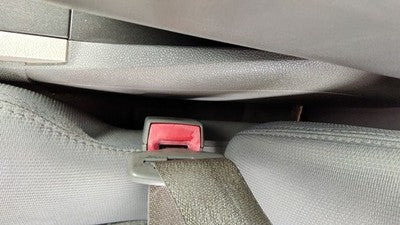 2010-2012 Chevy Traverse Driver Left Front Seat Belt Buckle Receiver Oem Gray