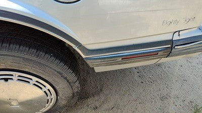 1990 Olds 88 Driver Left Rear Moulding On Quarter Panel Oem