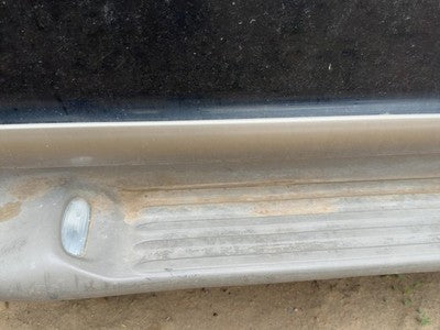 1997-2002 Ford Expedition Passenger Right Rear Lower Moulding From Door Oem