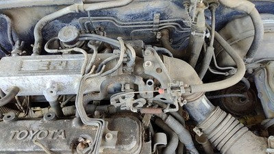 83-86 Toyota Camry Throttle Body Valve Assembly Complete With Sensors 2.0L 2Selc