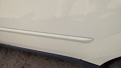 04-08 New Style Malibu Driver Left Rear Moulding From Door Back Trim White 40U