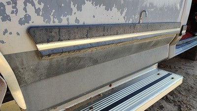 1989 Ford F150 Passenger Right Rear Moulding On Front Of Box Oem Rh