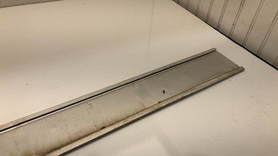 73-80 Chevy Truck Pickup Cab Middle Rear Belt Trim Molding Squarebody Dings
